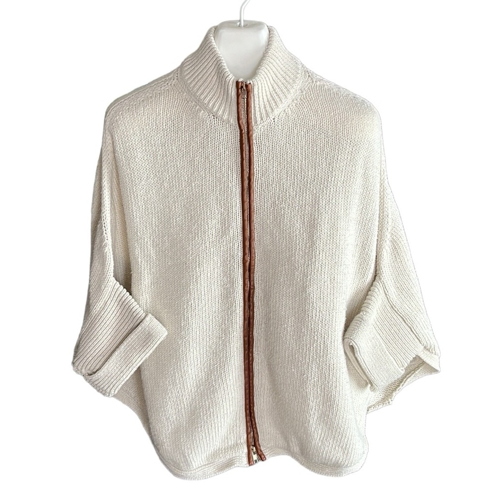 Bomaca zip up sleeved poncho